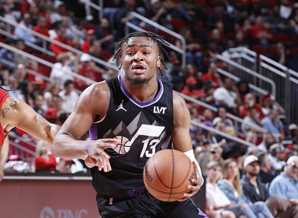 爵士复出首战，格林状态火爆，掀起高潮成为焦点！